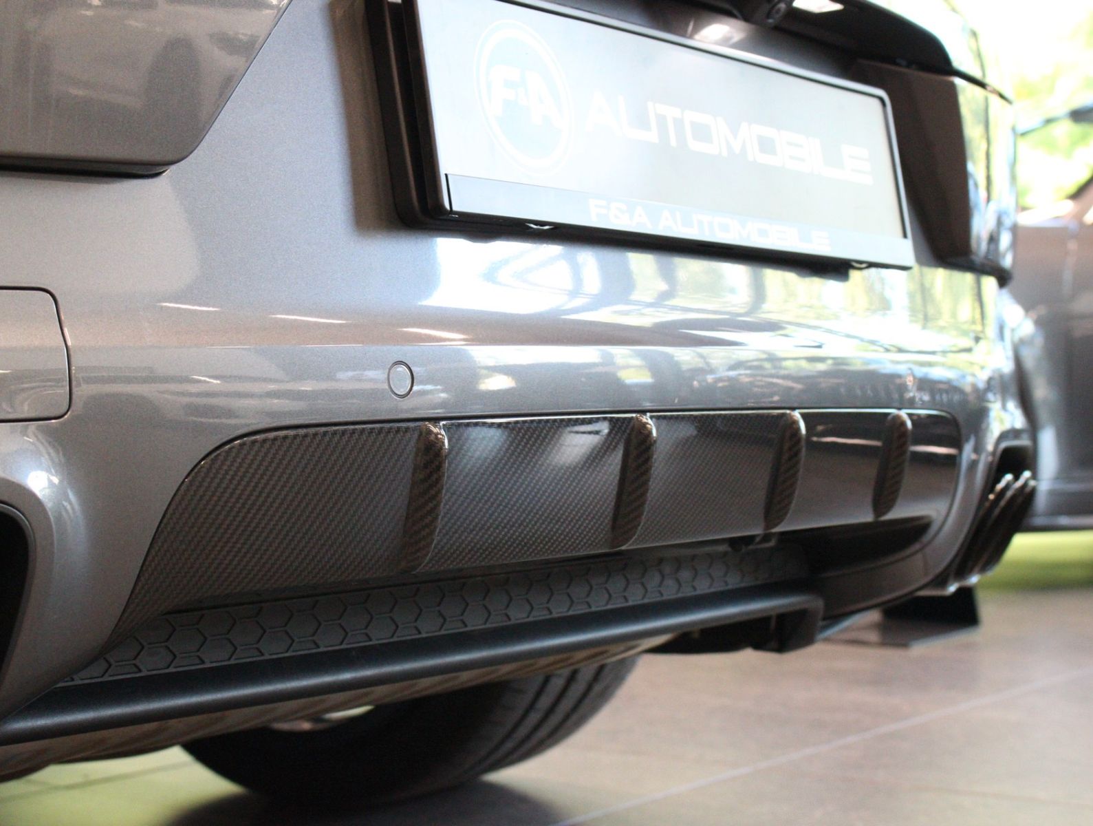 Fahrzeugabbildung Porsche Cayenne Turbo SportDesign-Paket|Carbon|PSCB|PDCC