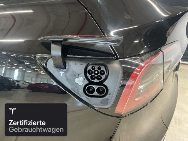 Tesla Model Y Long Range AWD foto 19