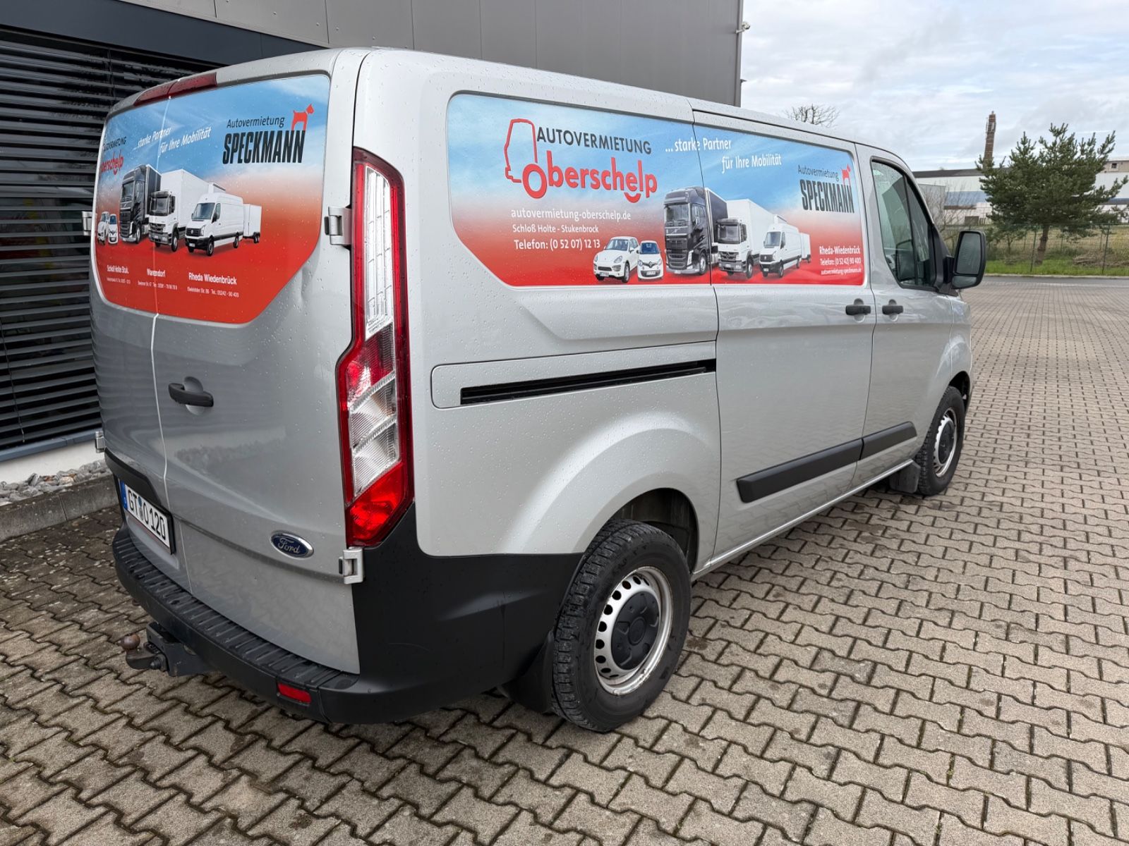 Fahrzeugabbildung Ford Transit Custom AHK 2,5 to