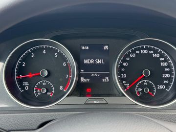 Volkswagen Golf - 9