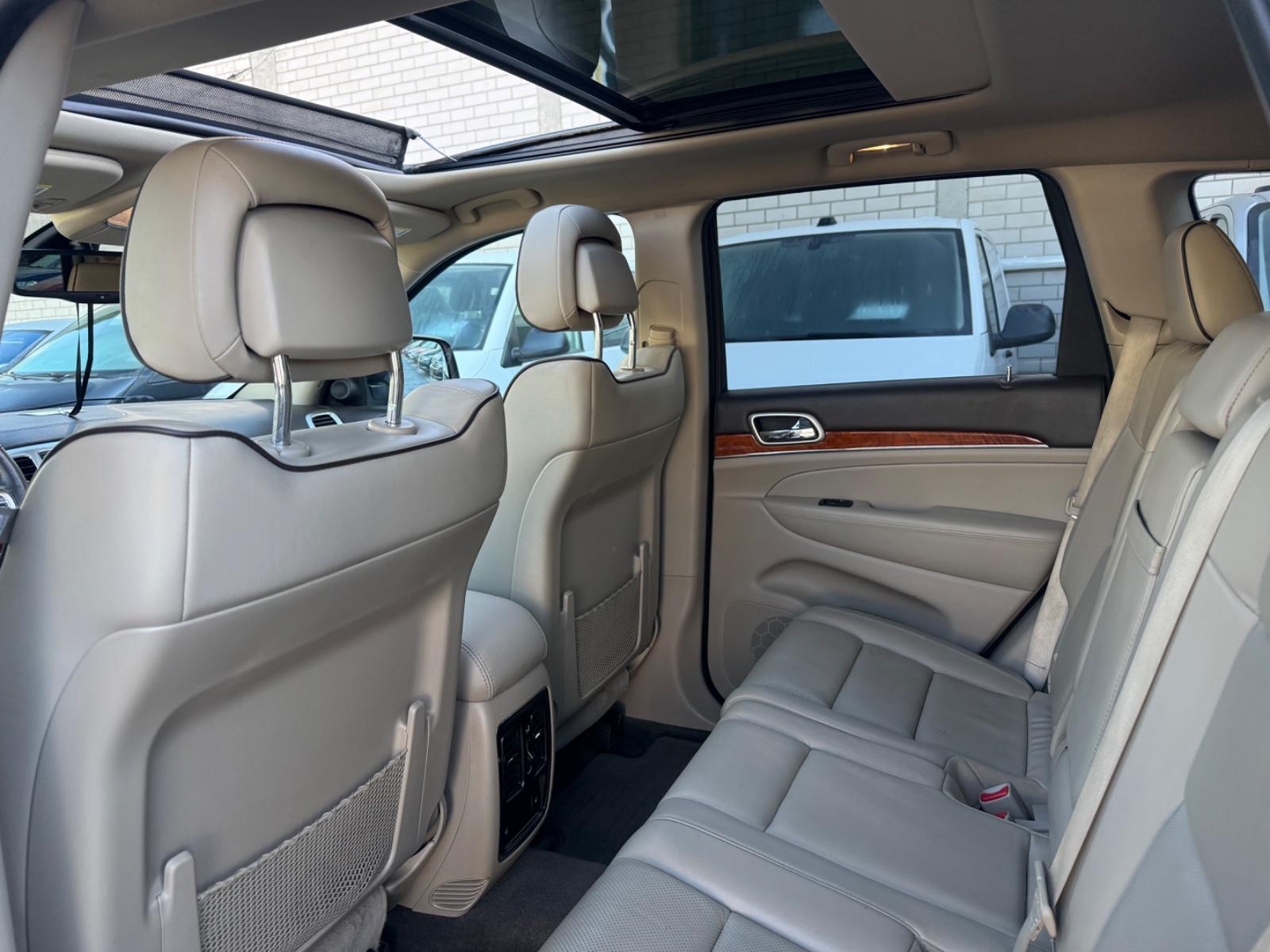 Jeep Grand Cherokee 3.0 CRD Overland | 241 ch | BVA | Toit panoramique | Régulateur adaptatif | Hayon électrique | Attelage 3,5 t