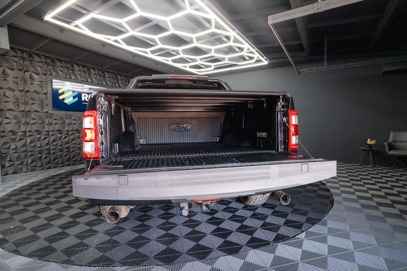 Fahrzeugabbildung Ford F150 5.0L V8 4x4 Offroad SuperCrew RAPTOR 19%