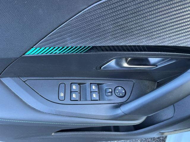 Peugeot 2008 Elektro Allure Pack