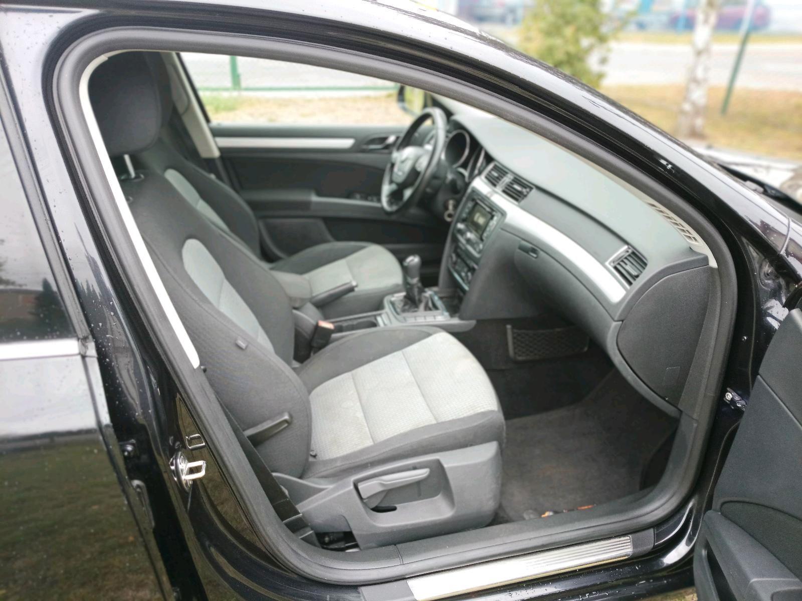 Skoda Superb 2012 — photo 5