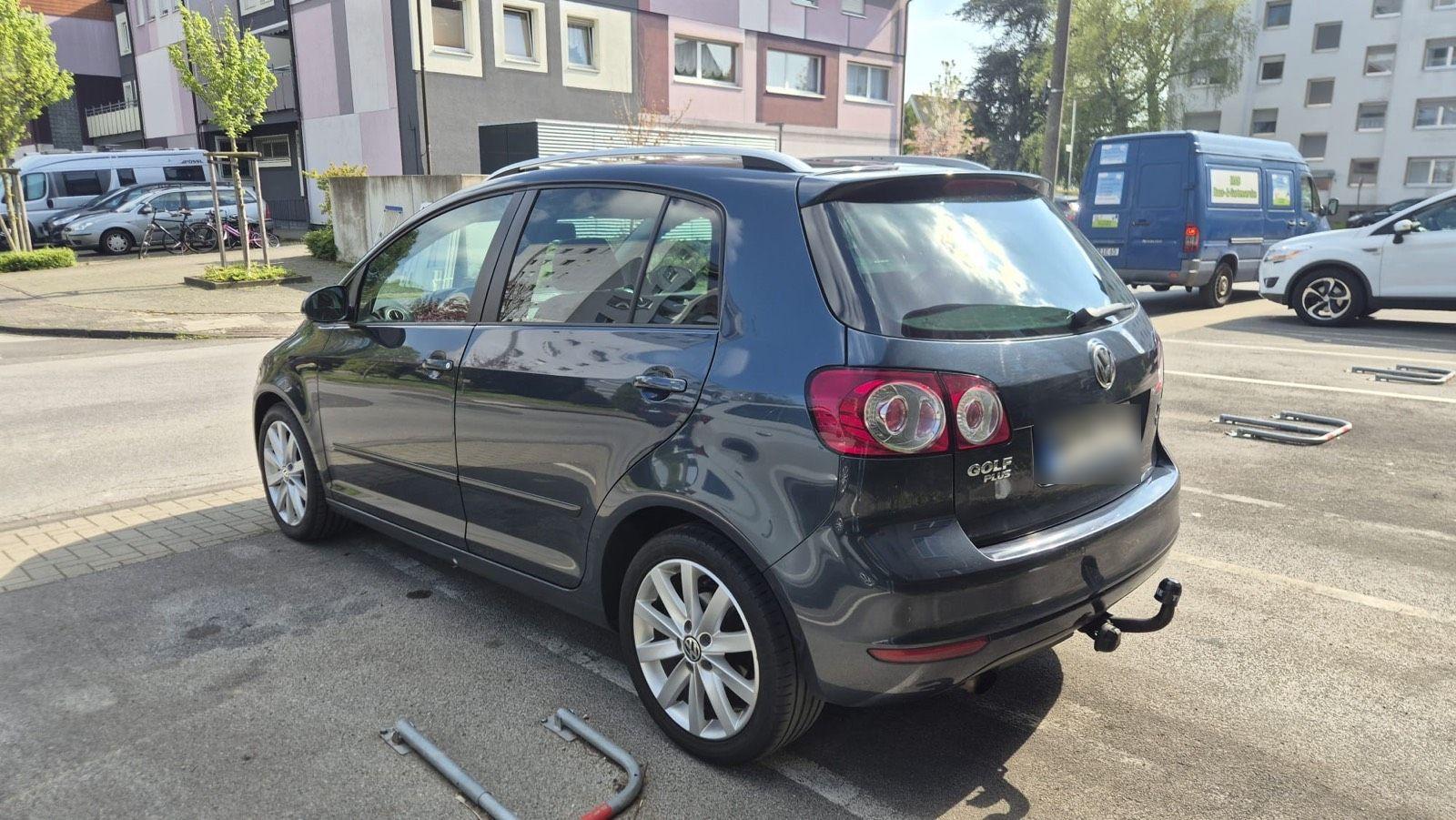 Volkswagen Golf Plus 2009 — engine 105 HP (77kW)