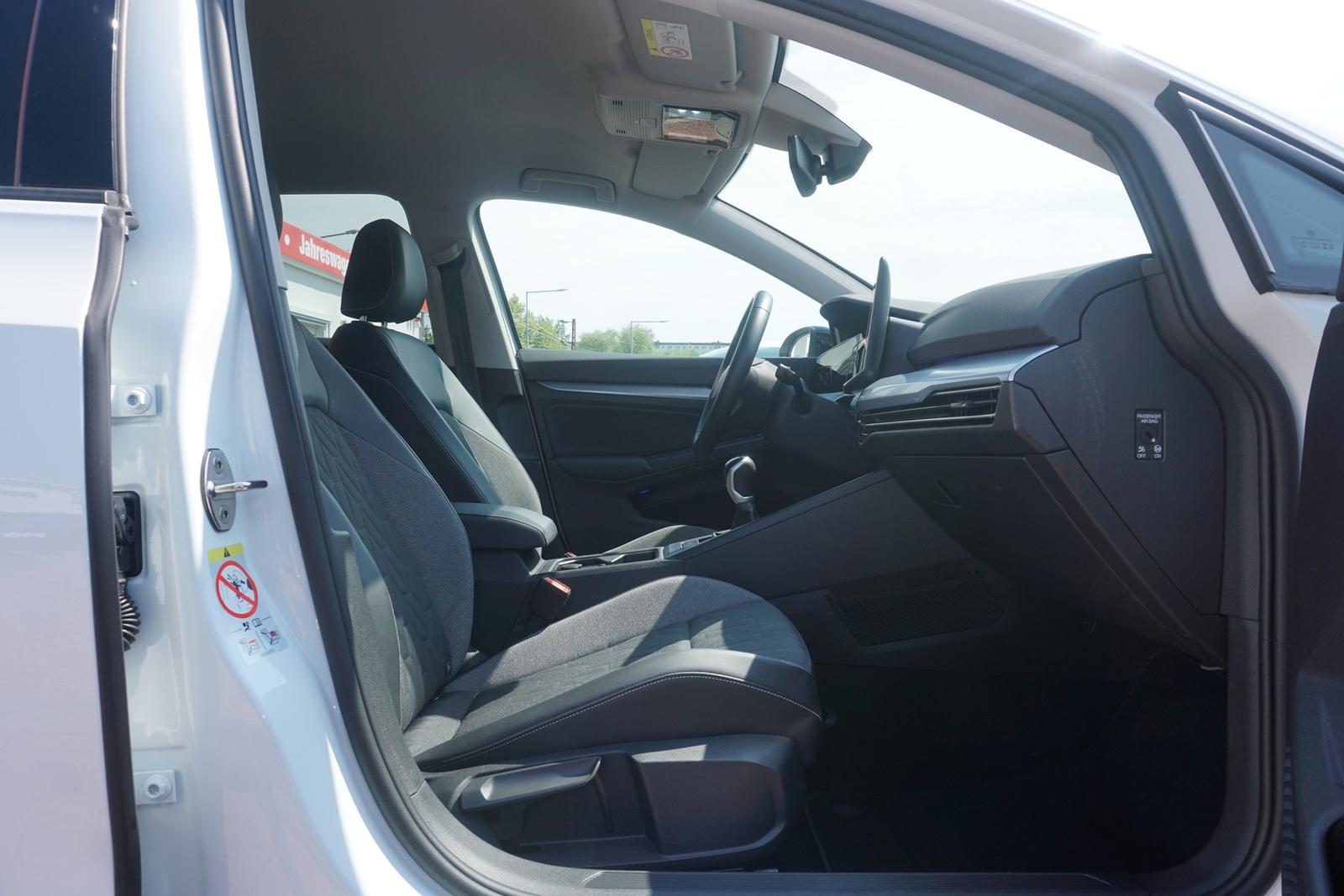 Volkswagen Golf VIII Variant 1.5 TSI Goal LED Navi ACC DAB, миниатюра 12