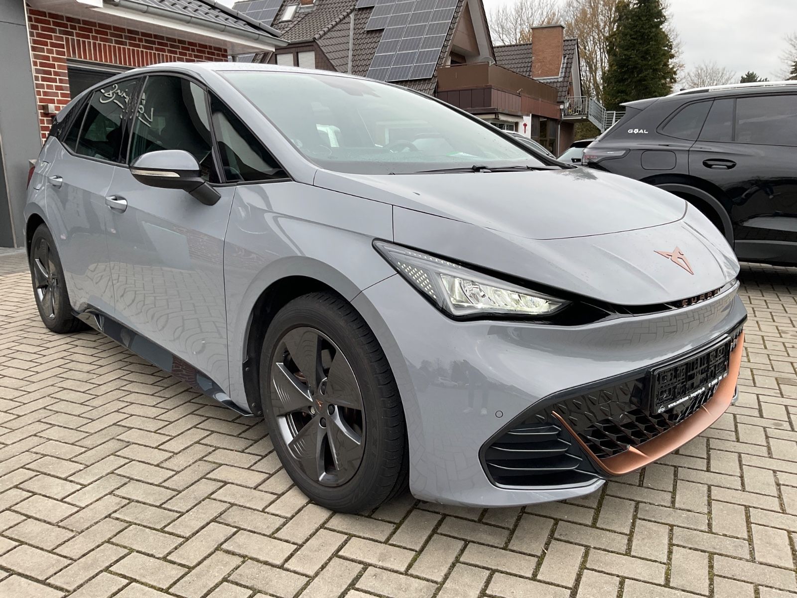 Fahrzeugabbildung CUPRA Born 58 kWh 150 kW,Kamera,Navi,Sitzheizung,ACC