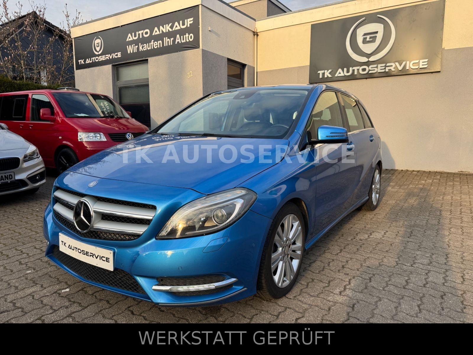 Mercedes-Benz B 200 - 1.HAND - STANDHEIZUNG - PDC - XENON -