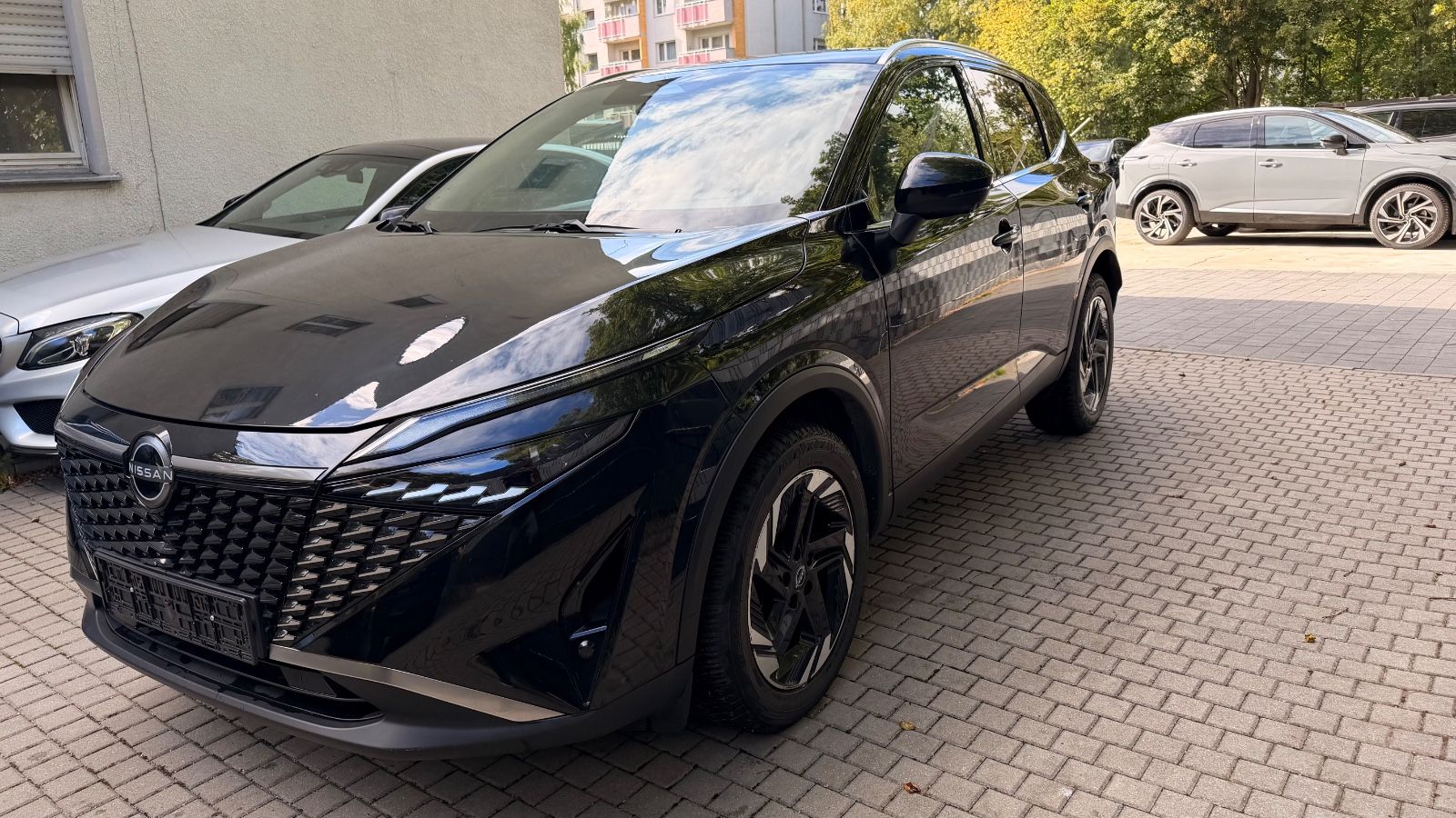 Nissan Qashqai - 1