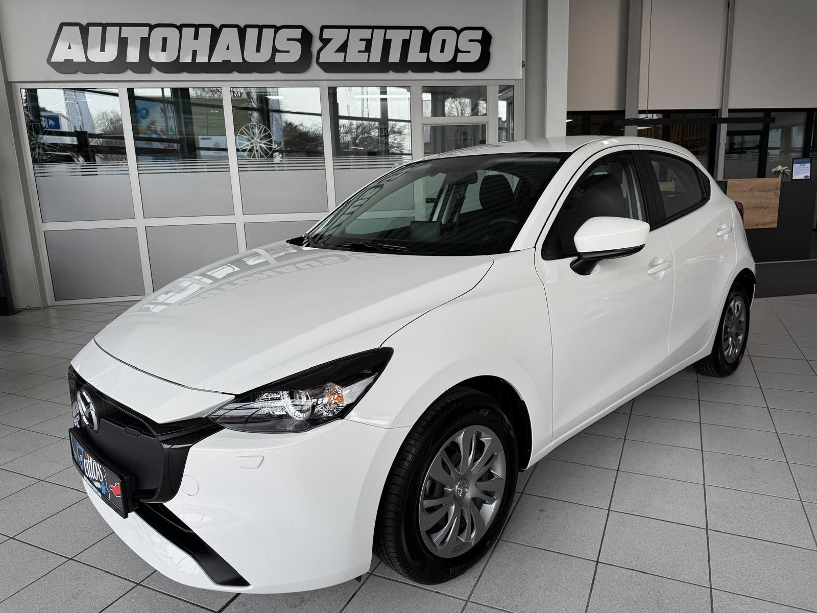 MAZDA 2