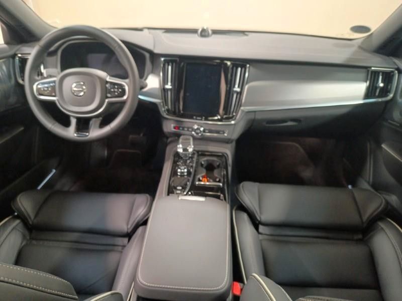 Fahrzeugabbildung Volvo S90 T8 Ultimate Dark | AWD | B&W | Luftfed. |
