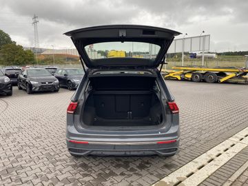 Volkswagen Tiguan - 11