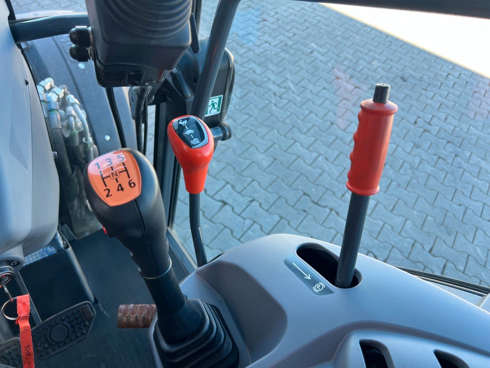 Fahrzeugabbildung Kubota M5101N / nur 437h / Kommunalpaket