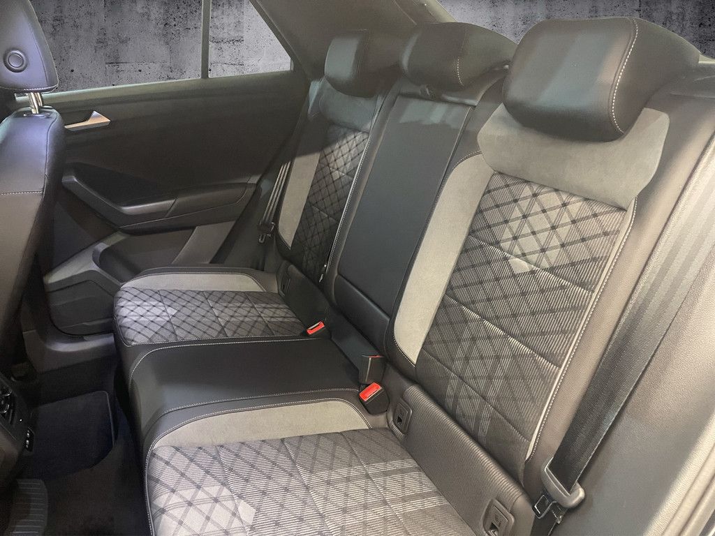 Volkswagen T-Roc - Bild 13