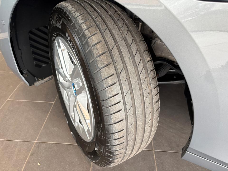 BMW 225e Active Tourer Steptronic DCT xDrive Navi