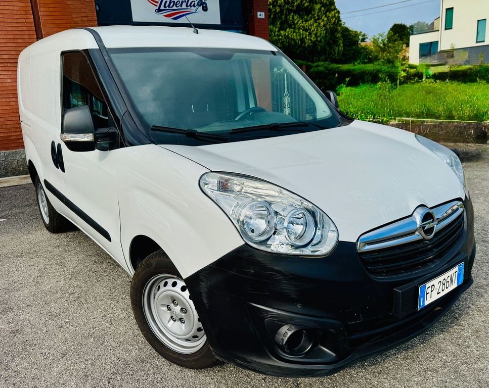 Image of Opel Combo