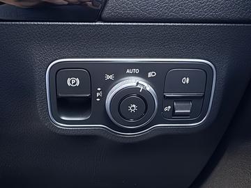  Mercedes-BENZ EQA — миниатюра 15
