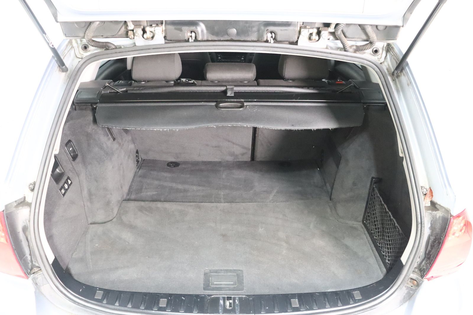 Fahrzeugabbildung BMW 320 d Touring *Panoramadach