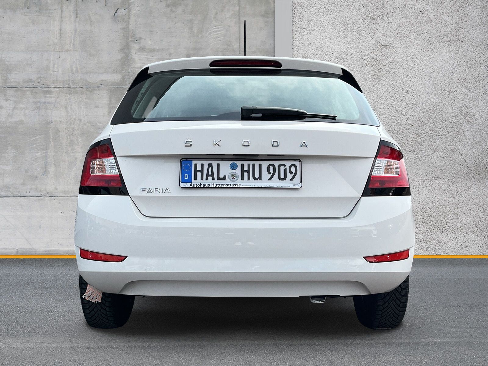 Fahrzeugabbildung SKODA Fabia 1.0 MPI Klima DAB Sitzheizung