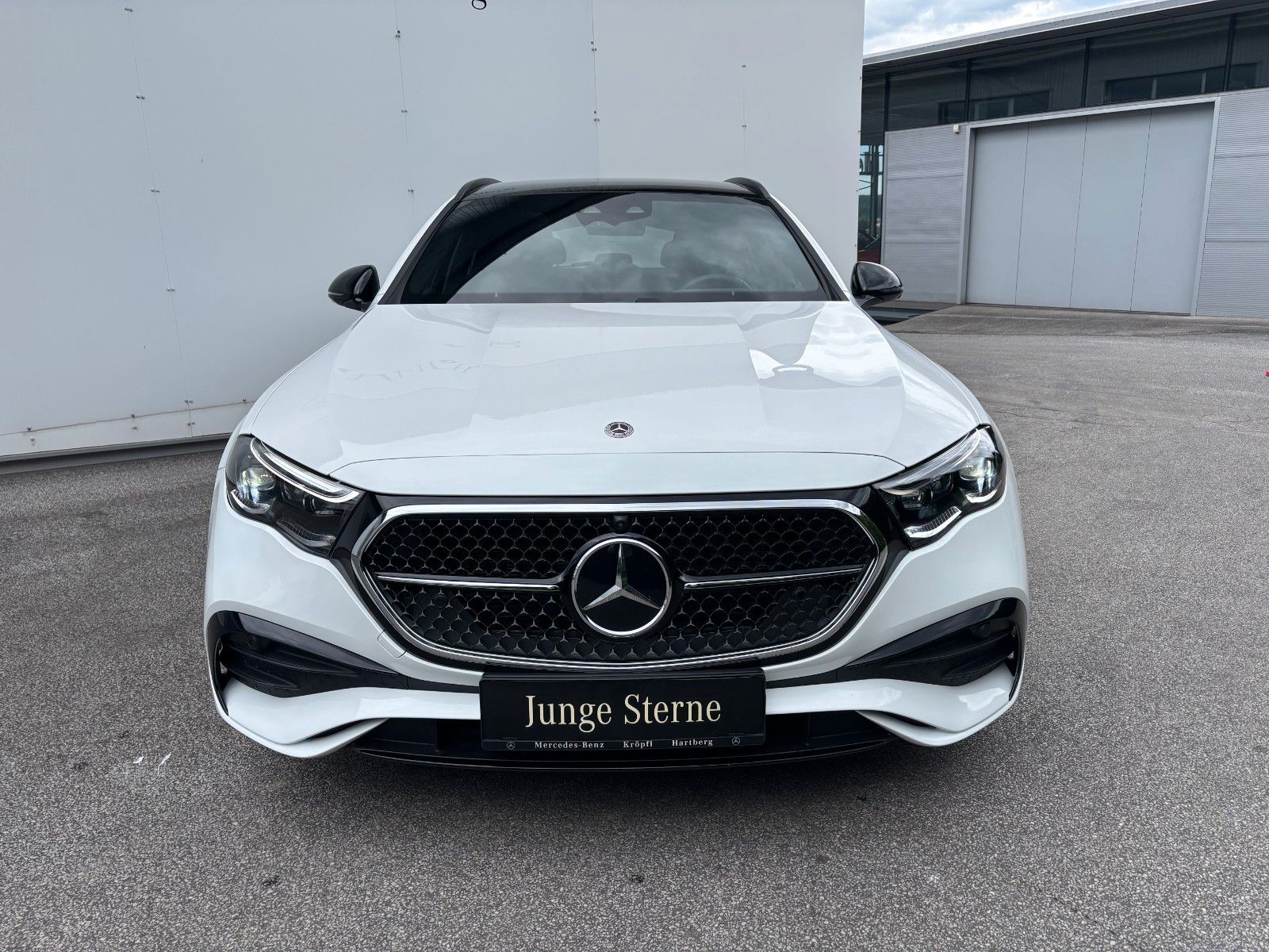 Mercedes-Benz E 450 E T-Modell E 450 4Matic AMG Line Premium imagem 2