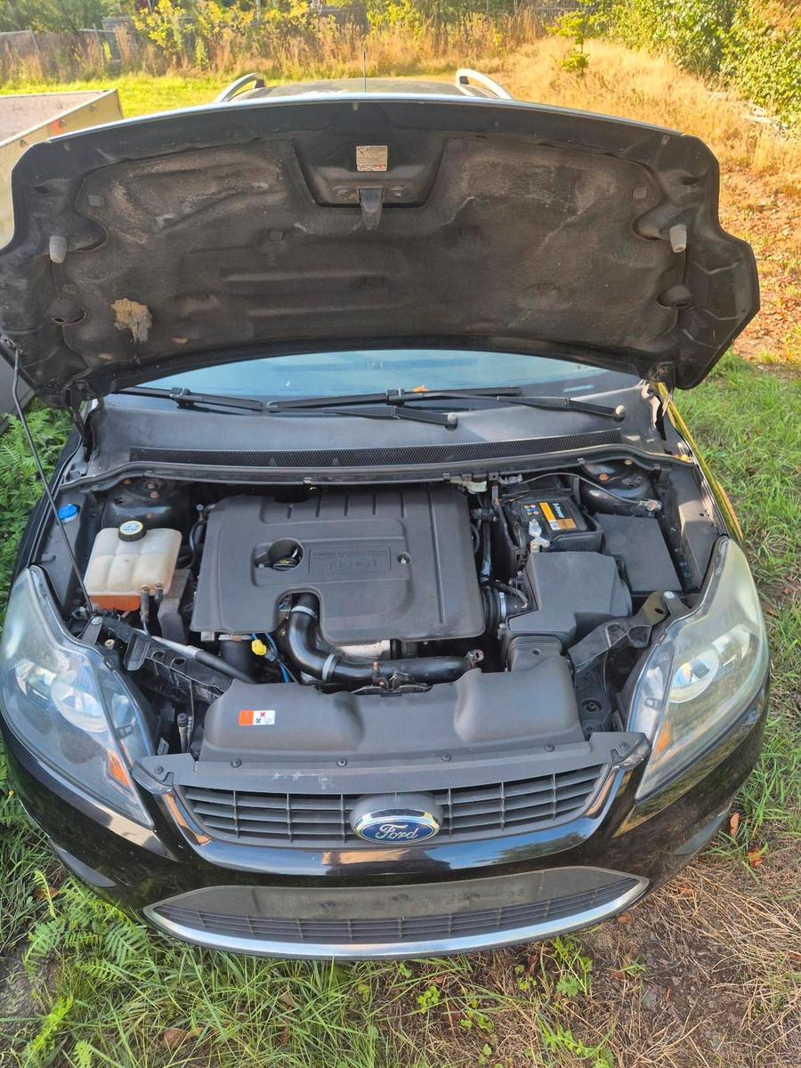 Ford Focus 2011 — photo 11