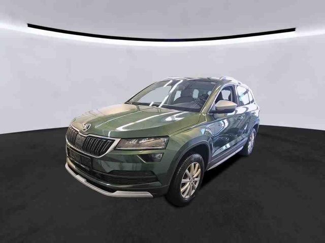 Skoda Karoq 2.0 TDI Scout 4x4 Navi AHK Panorama Kamera