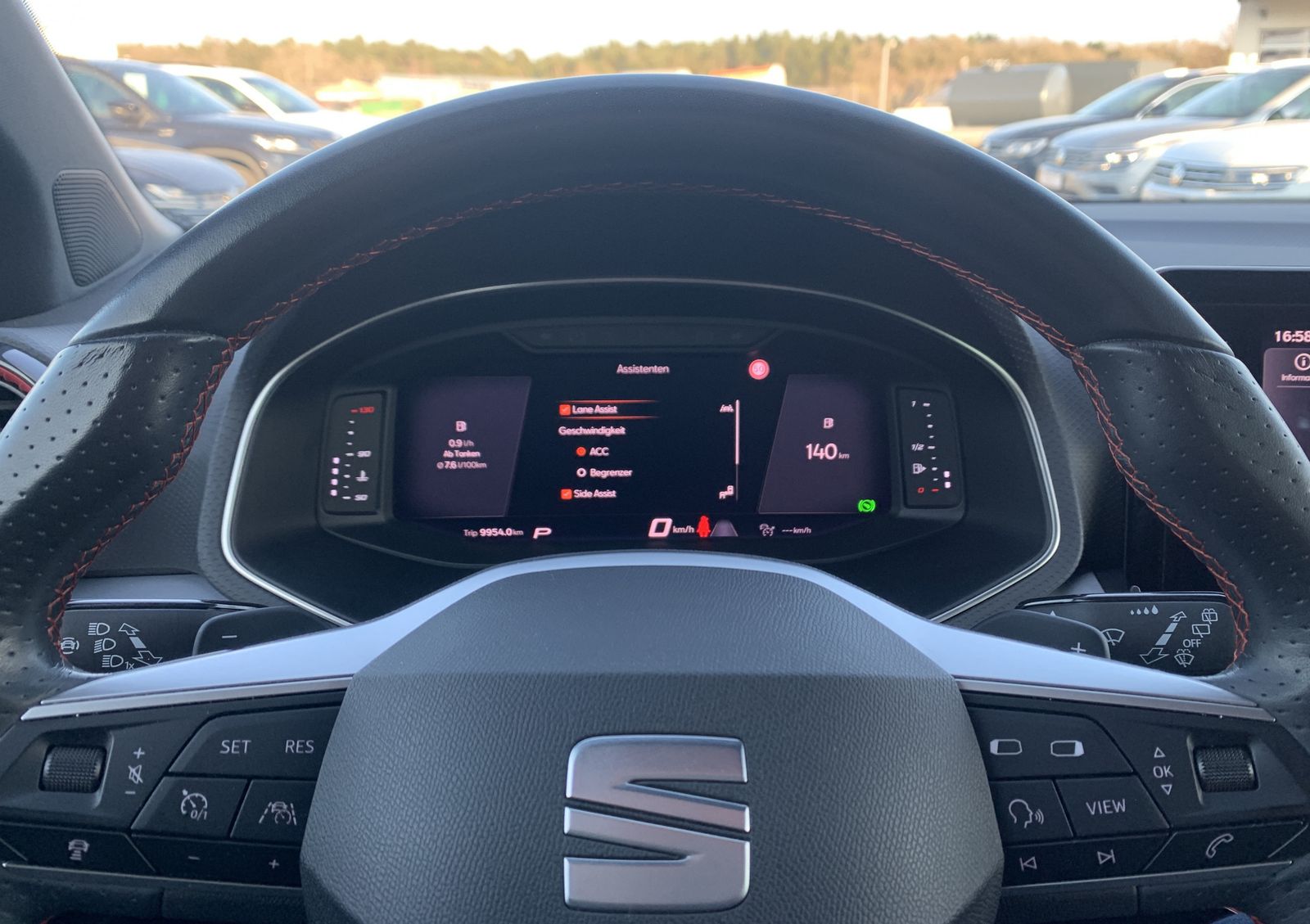 Fahrzeugabbildung SEAT Arona 1.5 TSI*FR*Beats*LED*AHK*Cam*ACC*
