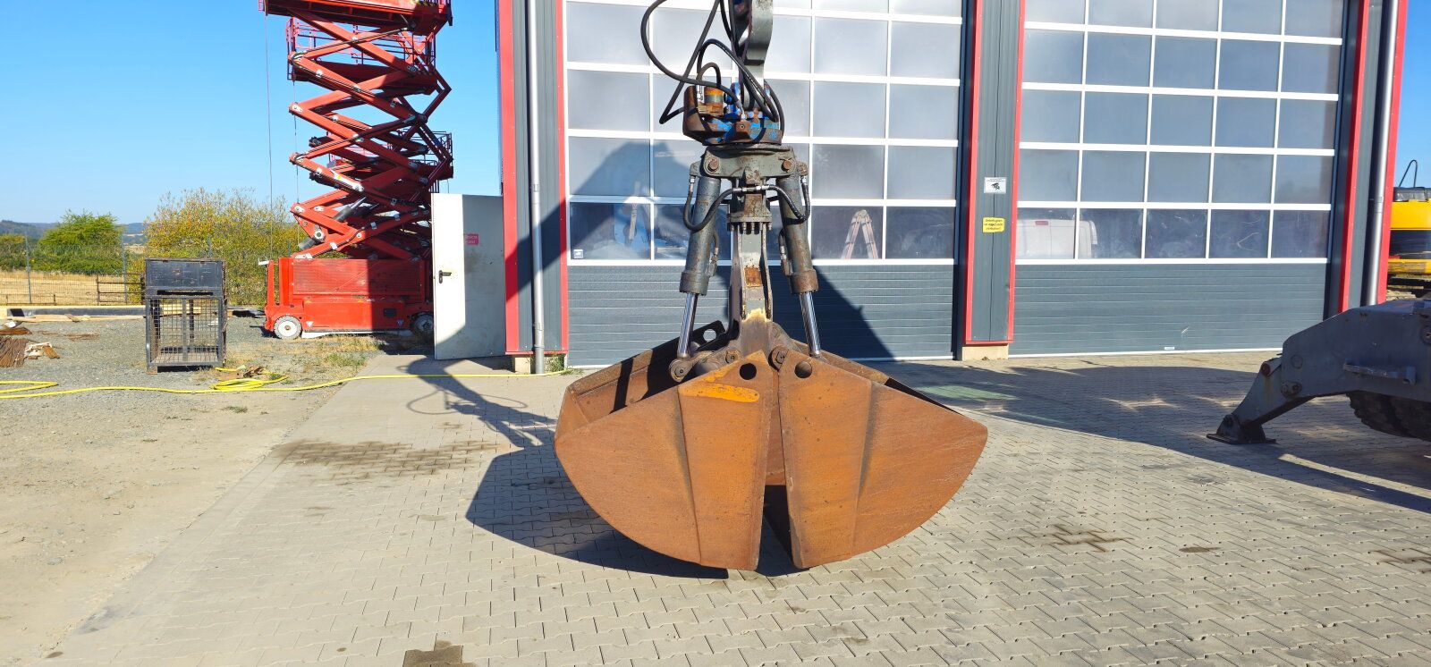 Fahrzeugabbildung Liebherr A316/ Patzen / Zweischalengreifer Umschlagbagger