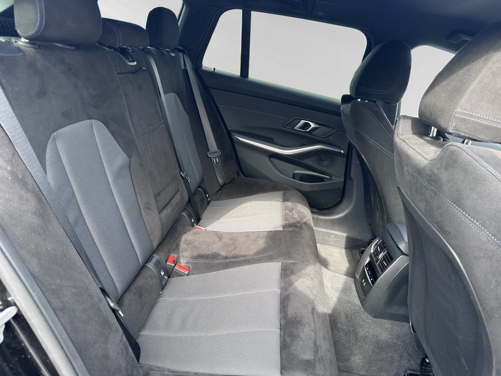 BMW 320 - Bild 13