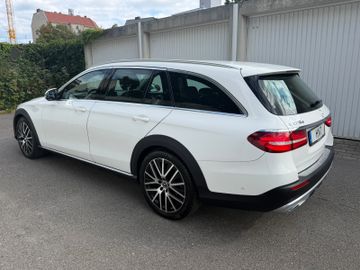Mercedes E 220 - 7