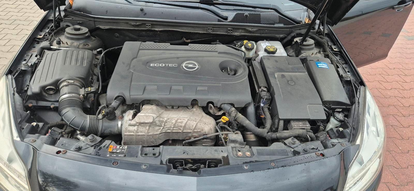 Opel Insignia 2013 — photo 10