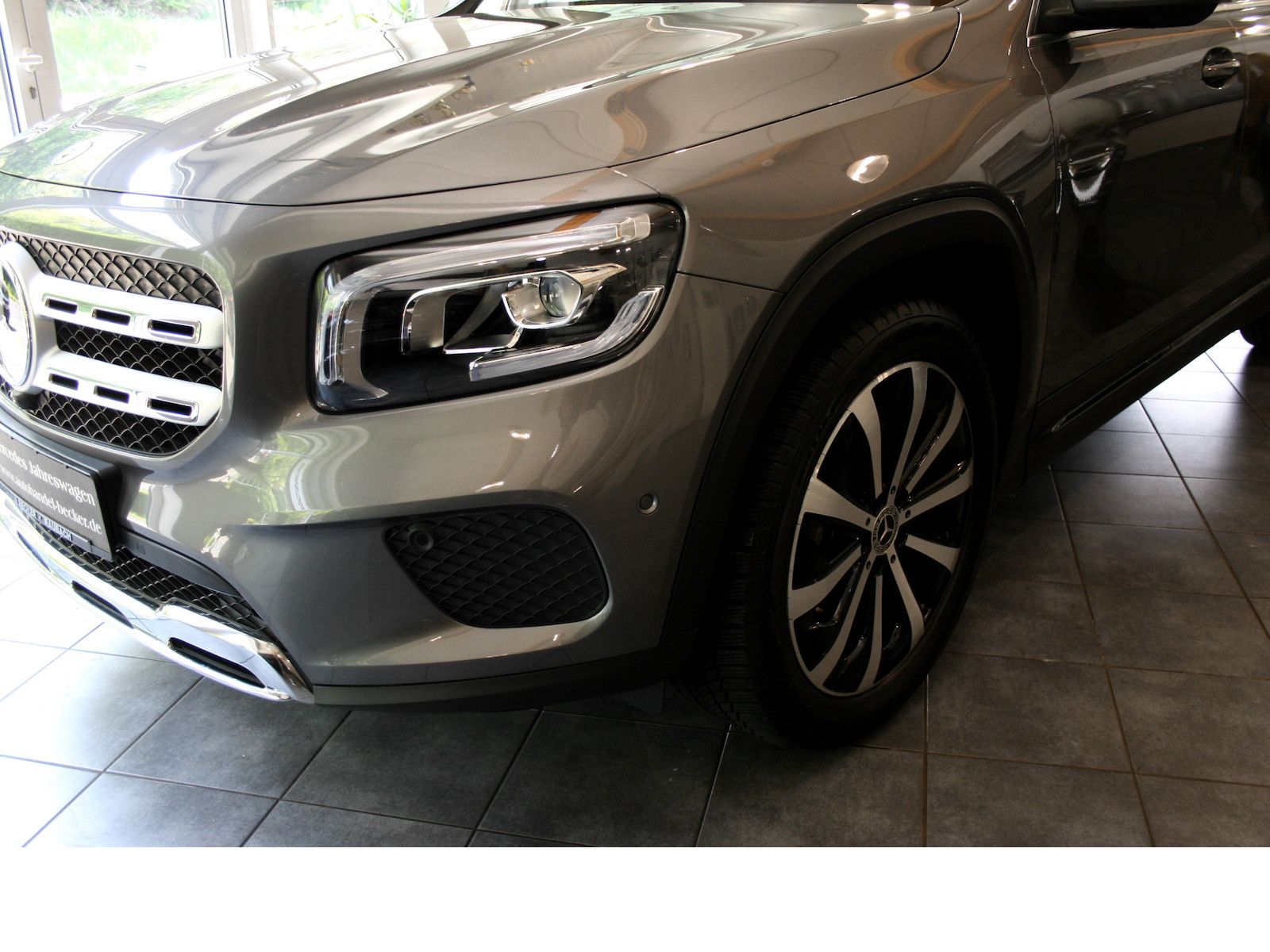 Fahrzeugabbildung Mercedes-Benz GLB 200 Progres. *Distronic*LED*360° Kamera*MBUX
