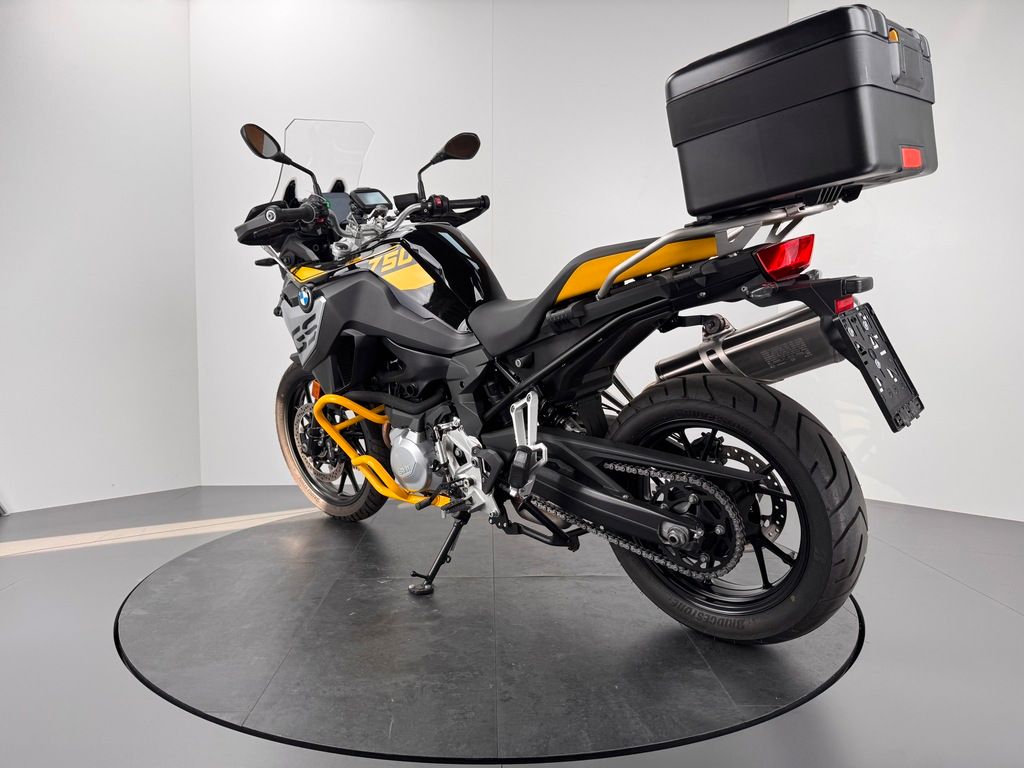 Fahrzeugabbildung BMW F 750 GS  40 Jahre *TOP-ZUSTAND *2900 KM !