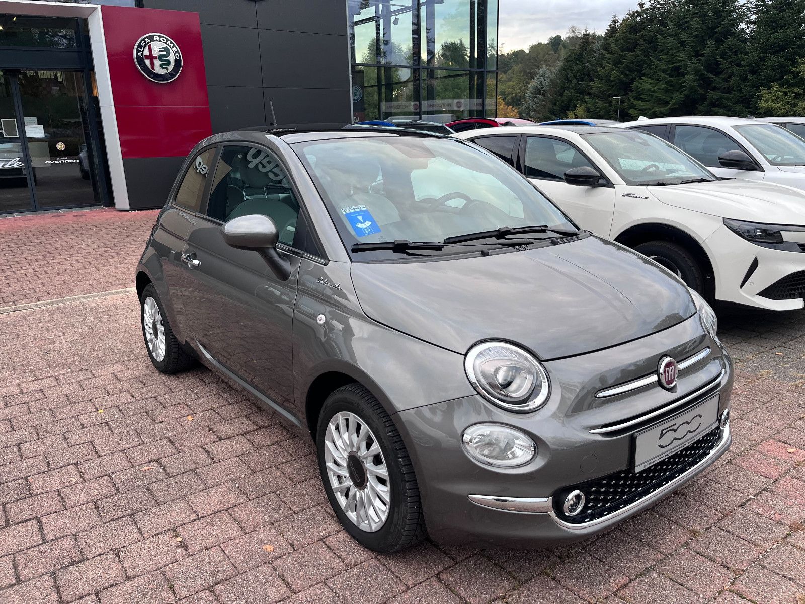 Fahrzeugabbildung Fiat 500 Dolcevita Hybrid