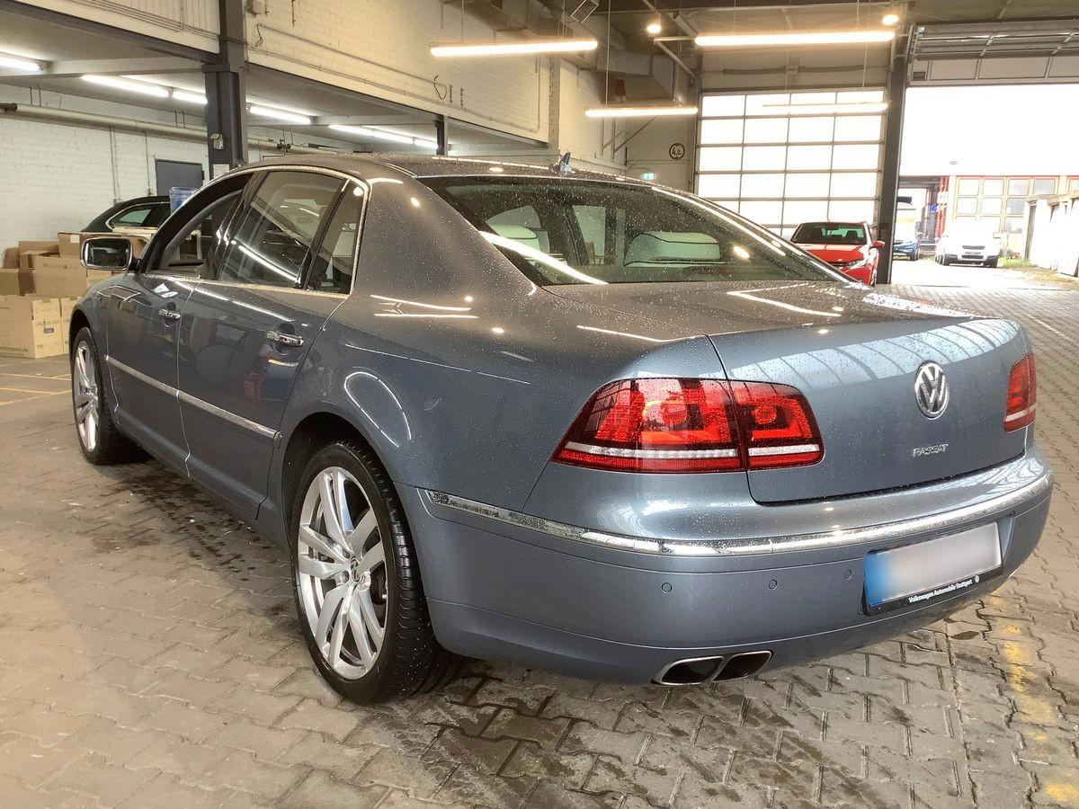 Volkswagen Phaeton 4.2 V8 4-SITZE KURZ*VOLL*VW SCHECKHEFT*