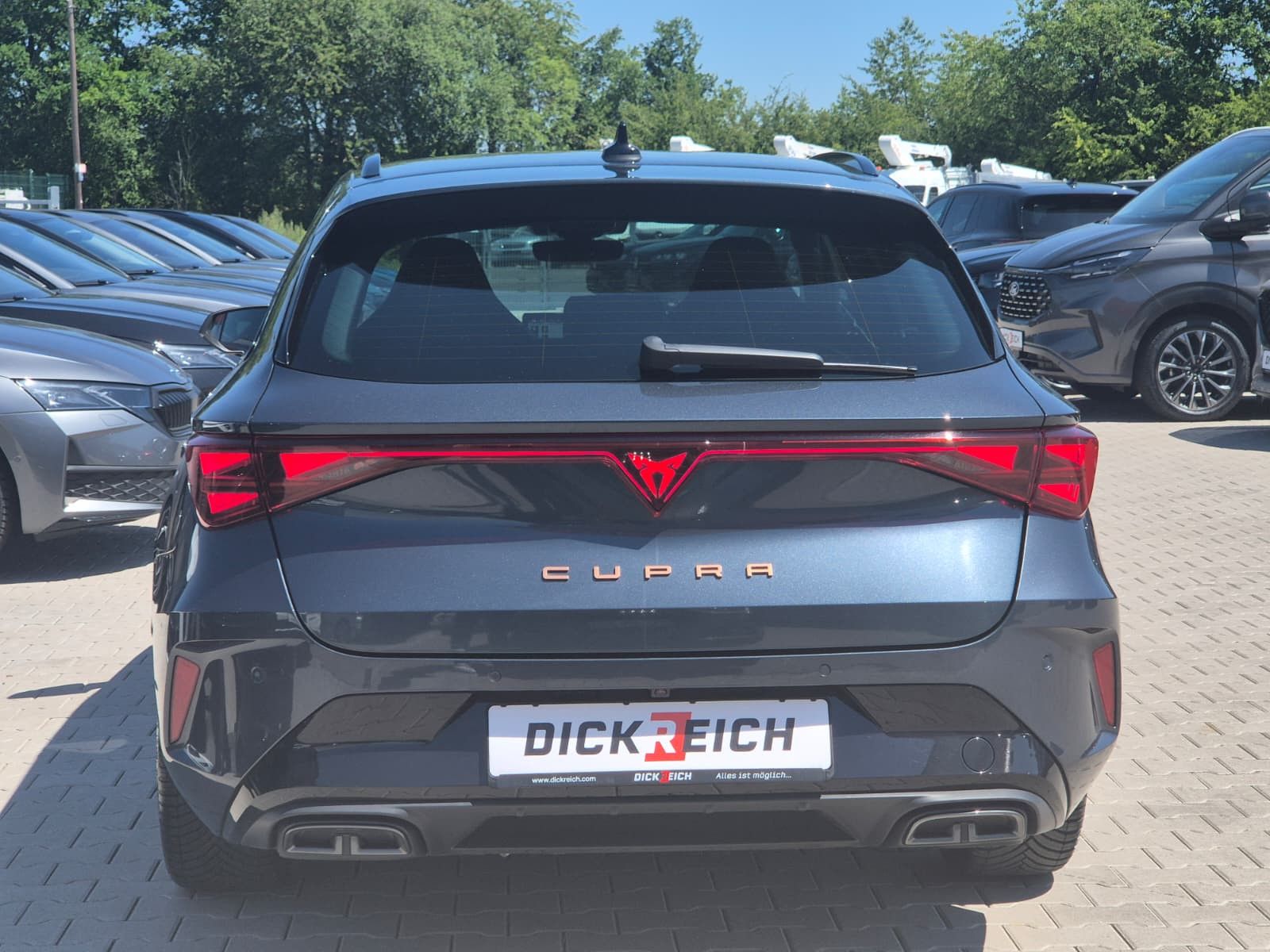 Fahrzeugabbildung CUPRA Leon 2.0 TDI DSG AHK*DYNAMICA*EDGE*LED*5JGARANT.