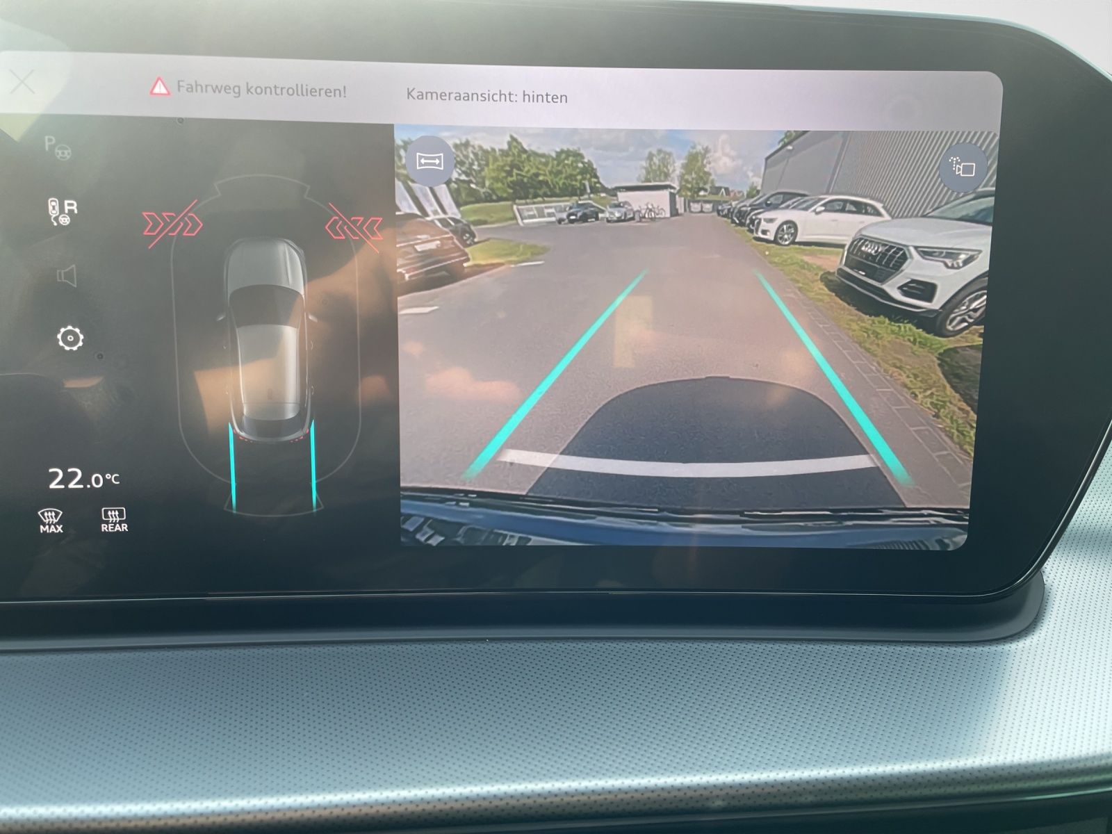 Audi Q3 Sportback e-hybrid S tronic S line  Standheiz foto 10