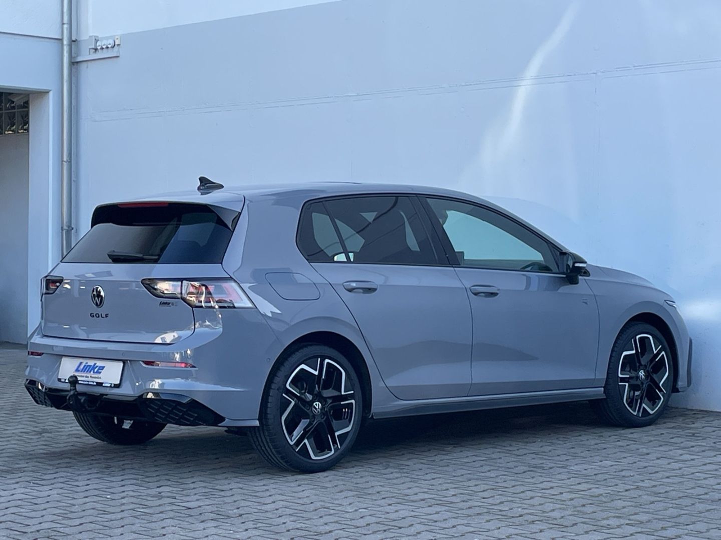 Golf VIII R-Line 2.0TDI DSG H&K/AHK/Pano/HUD/Nav