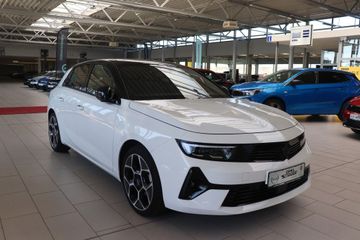 Fotografie des Opel Astra 1.2 Turbo GS Navi Tech-Paket