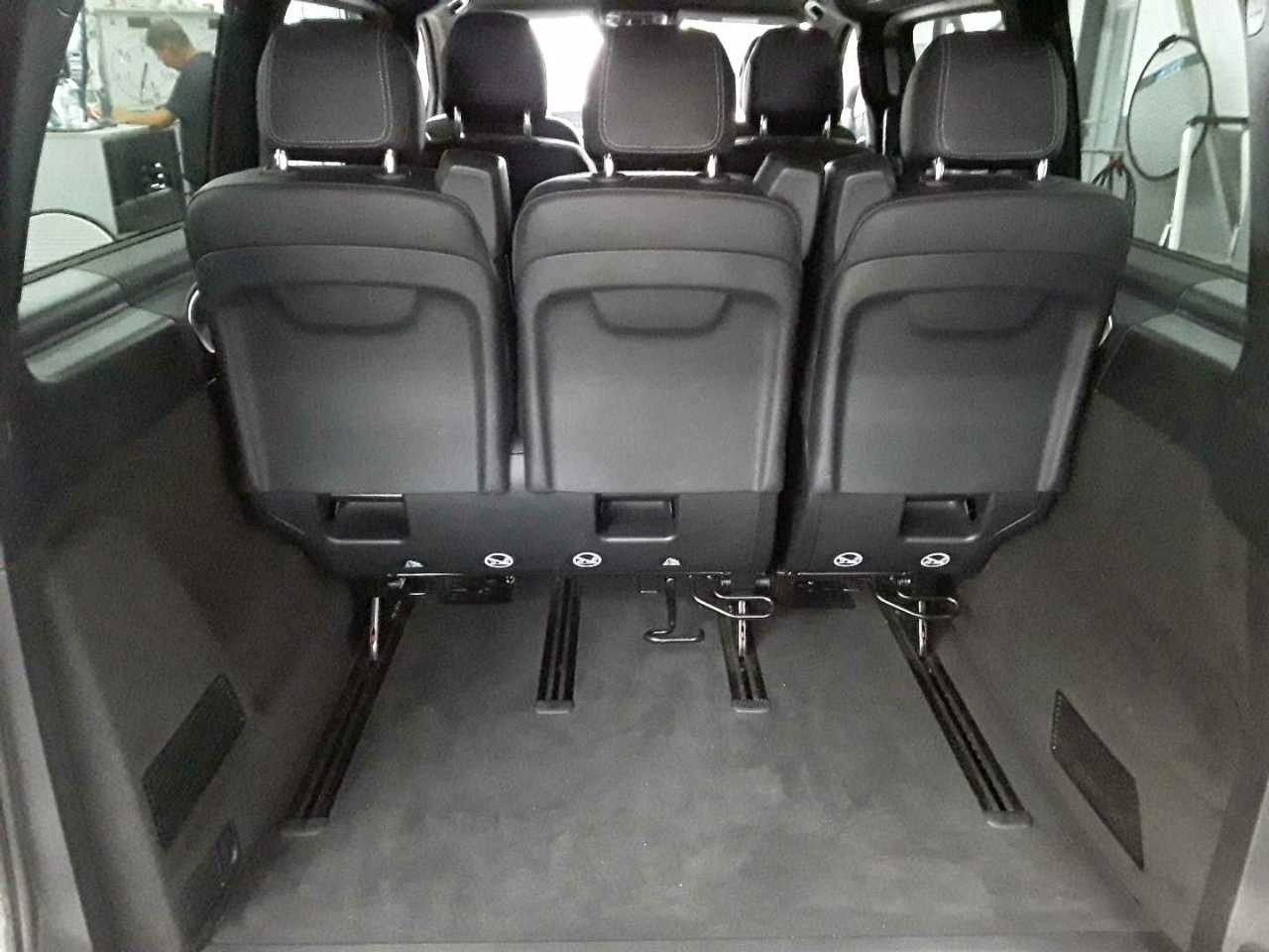 Fahrzeugabbildung Mercedes-Benz V 300 d 4MATIC EXCLUSIVE AMG Panorama AHK2,5to