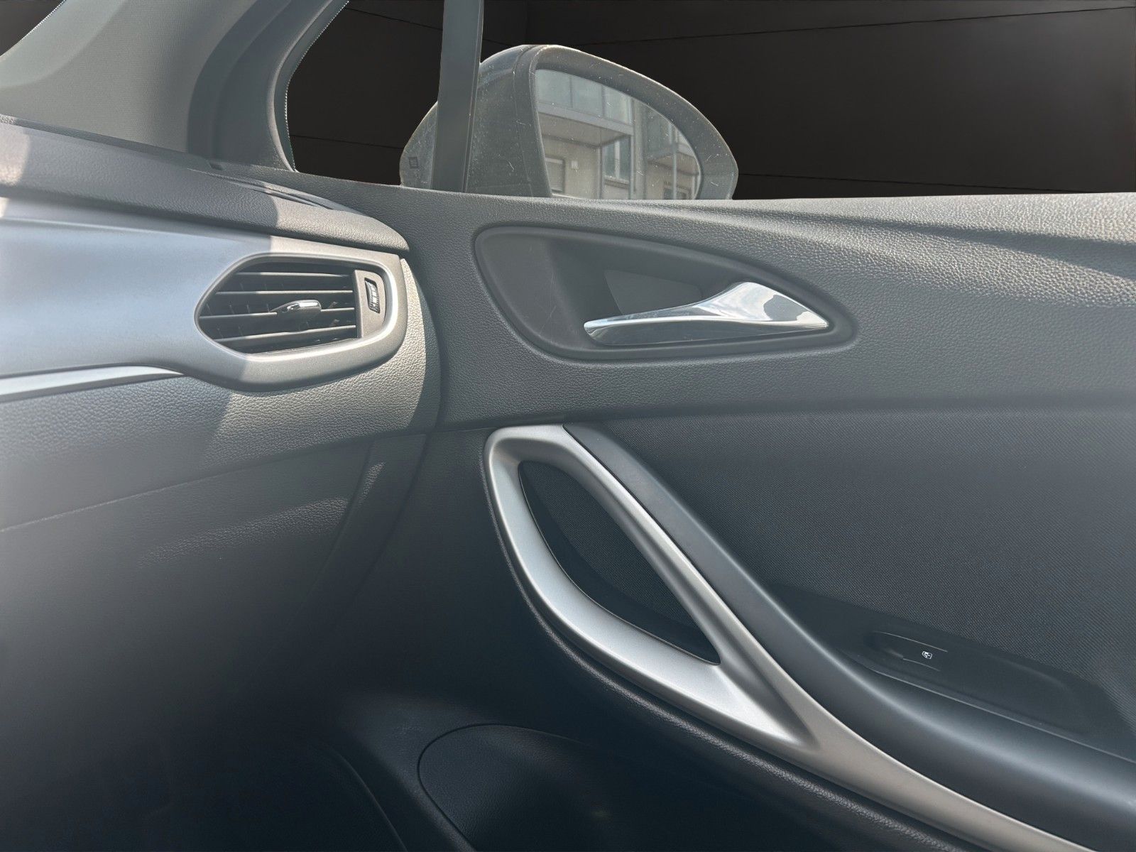 Fahrzeugabbildung Opel Astra K Sports Tourer Aut./Kamara/ Start/Stop