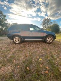 2002 BMW X5 — фото 4