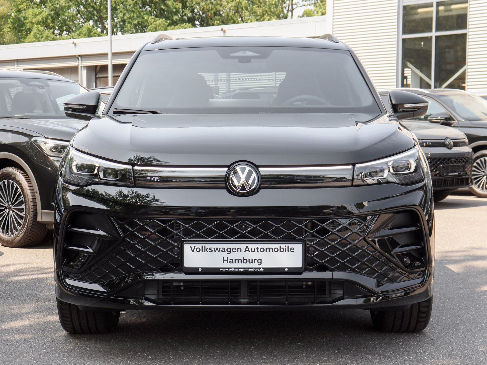 Volkswagen Tiguan 2.0 TSI DSG R-Line 4M AHK Panoramadach foto 3