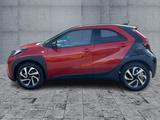 Toyota AYGO X 1,0 Teamplayer - Toyota Aygo (X) mit Benzin-Antrieb: Rot, Kleinwagen