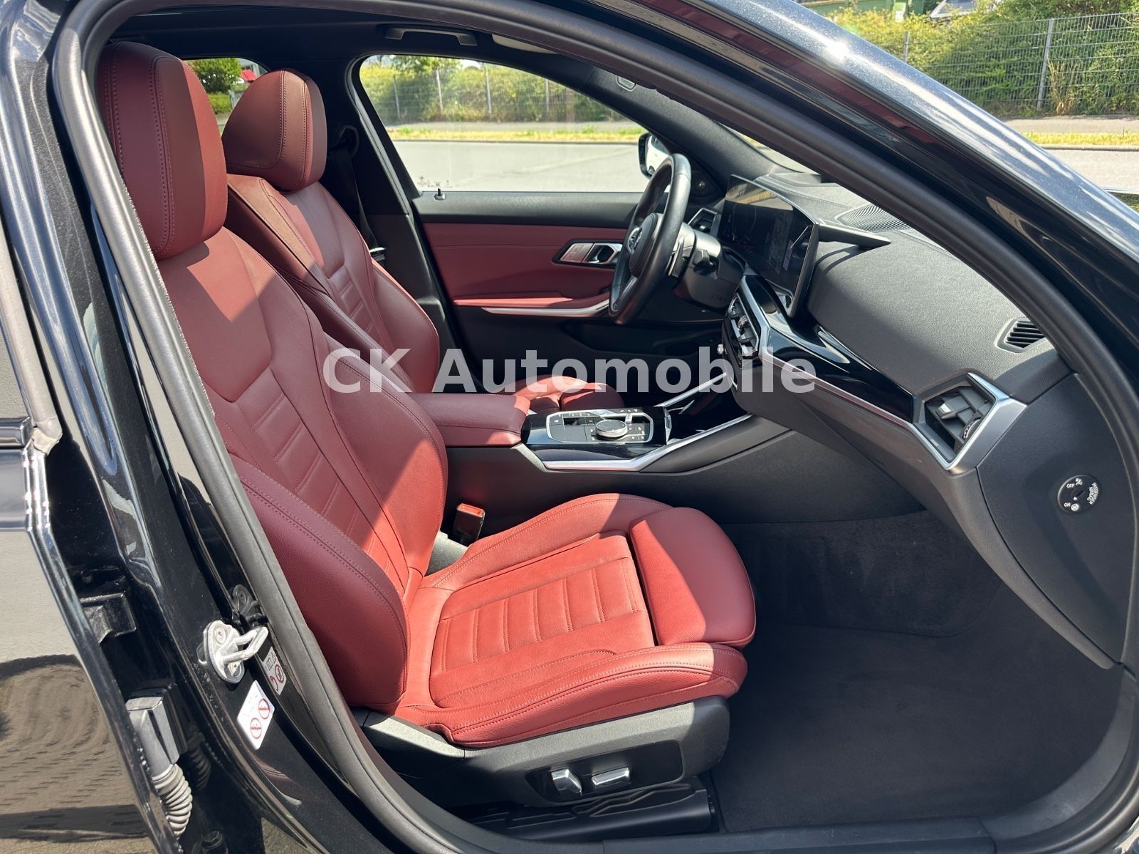 Fahrzeugabbildung BMW M340d xDrive Touring/Navi/Head-Up/Pano/360°/LED