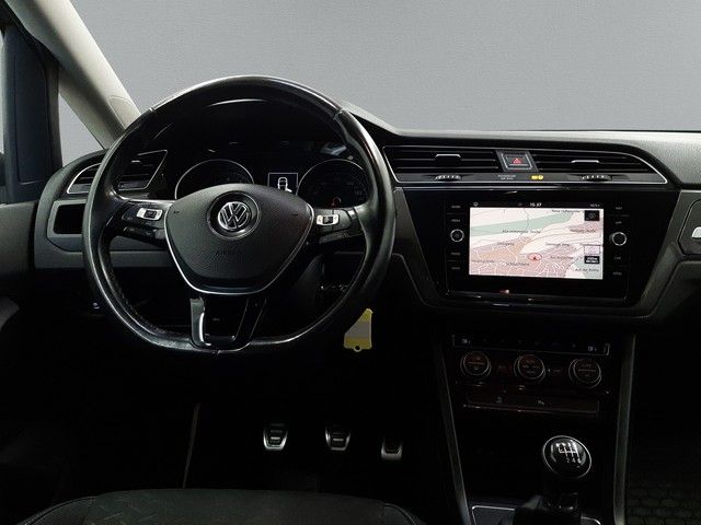 Fahrzeugabbildung Volkswagen Touran Join 1.4 TSI Navi SitzHz PDC 3ZonenKlima