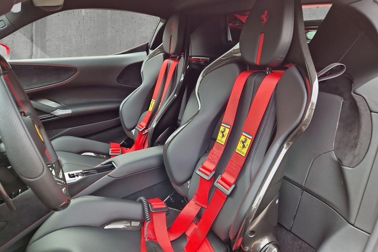 Fahrzeugabbildung Ferrari SF90 Stradale*Lift*Carbon*Racing-Sitze*4-Punkt*