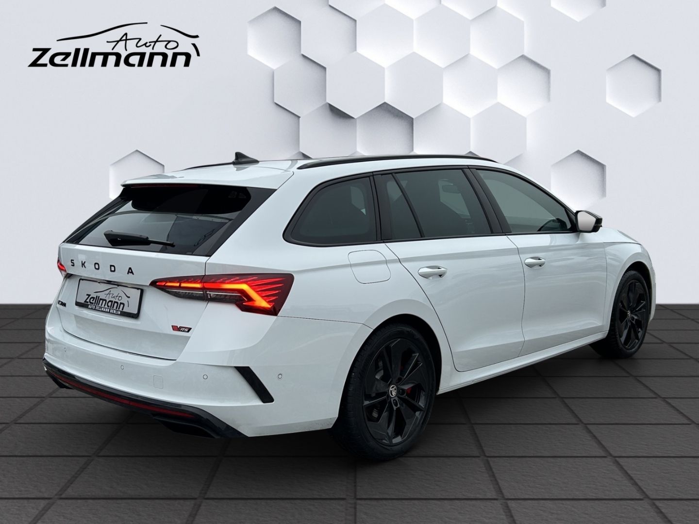 Octavia 2.0TSI 195 kW Combi RS DSG PanoDach HuD