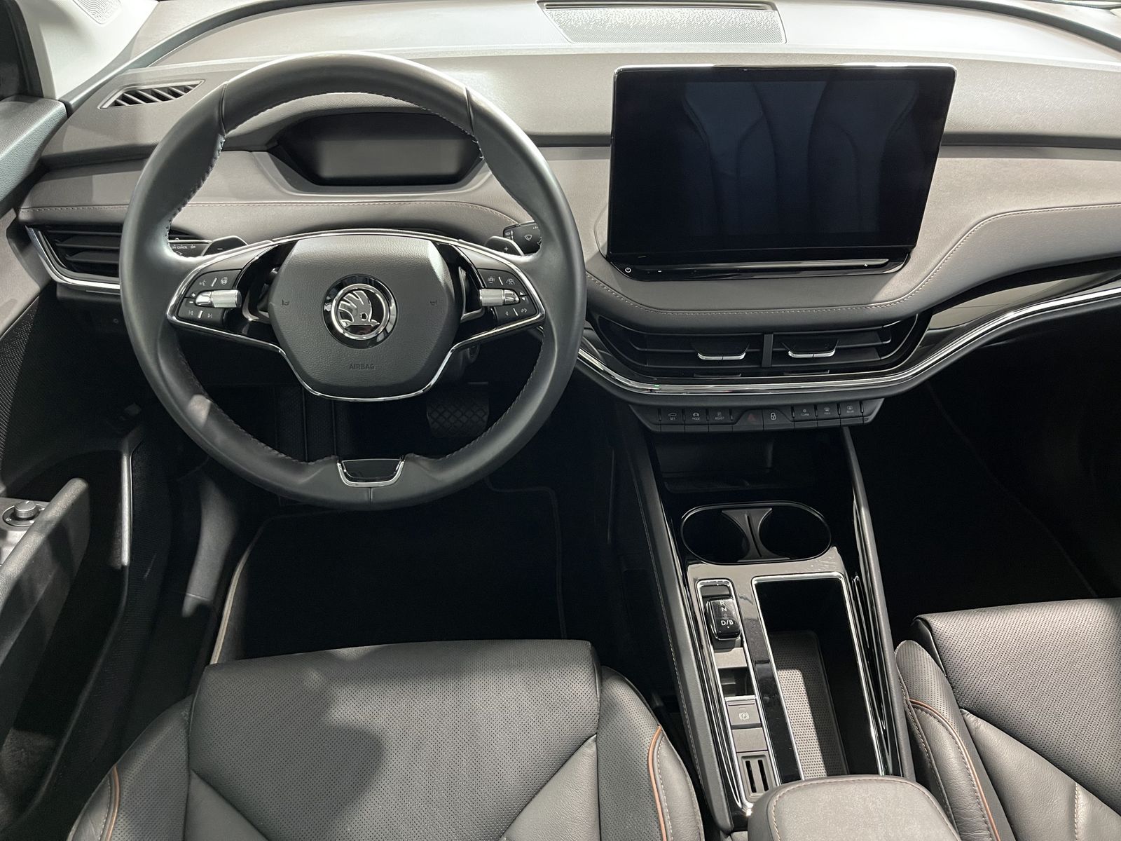 Fahrzeugabbildung SKODA Enyaq 80 Suite*Leder*LED-Matrix*Cam*AHK*