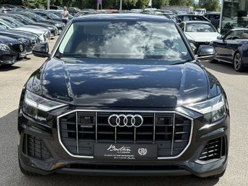 Audi Q8 - 9
